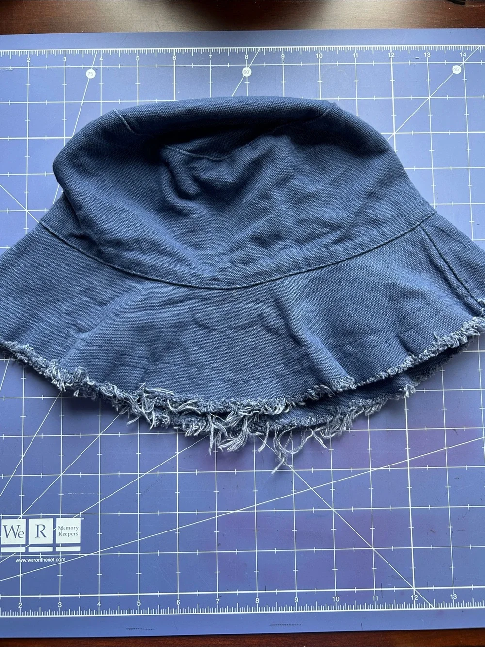 Beachwear hats bucket sear sucker fabric by Shell Flower  blue jean hat tattered